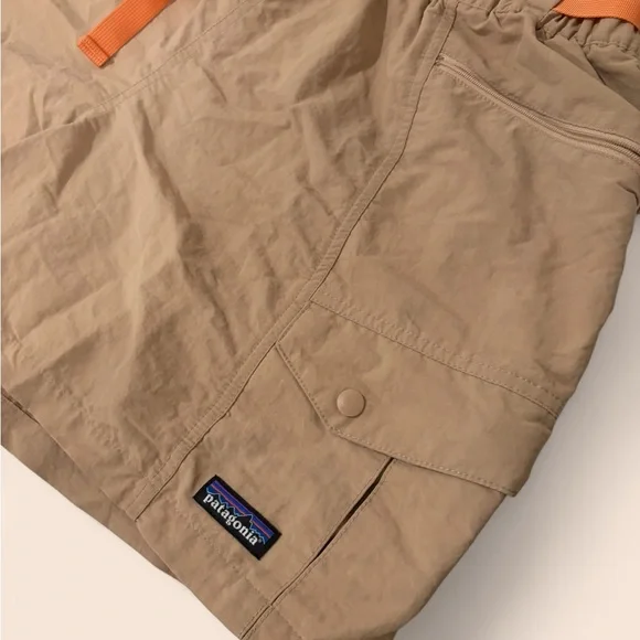 Patagonia Tan Cargo Shorts with Orange Web Belt Unisex - Picture 2 of 4
